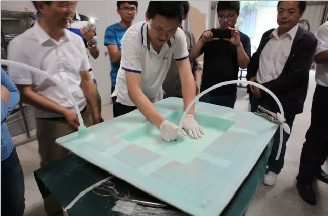 廣東博皓致力于幫助客戶成長，為客戶創造價值，開辦培訓班，不遺余力地和他們一起投身到行業交流互惠的活動之中