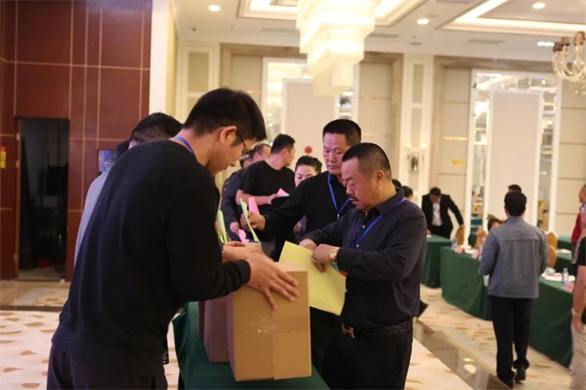 廣東漁船漁機(jī)漁具行業(yè)協(xié)會第五屆會員大會暨五屆一次理事會隆重舉行 -3